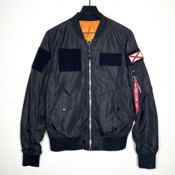 Alpha Industries L-2B Flex Reversible Bomber Jacket - Size M. - Picture 1 of 5